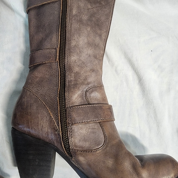 Born Brown Leather Heeled Boots - Picture 9 of 10